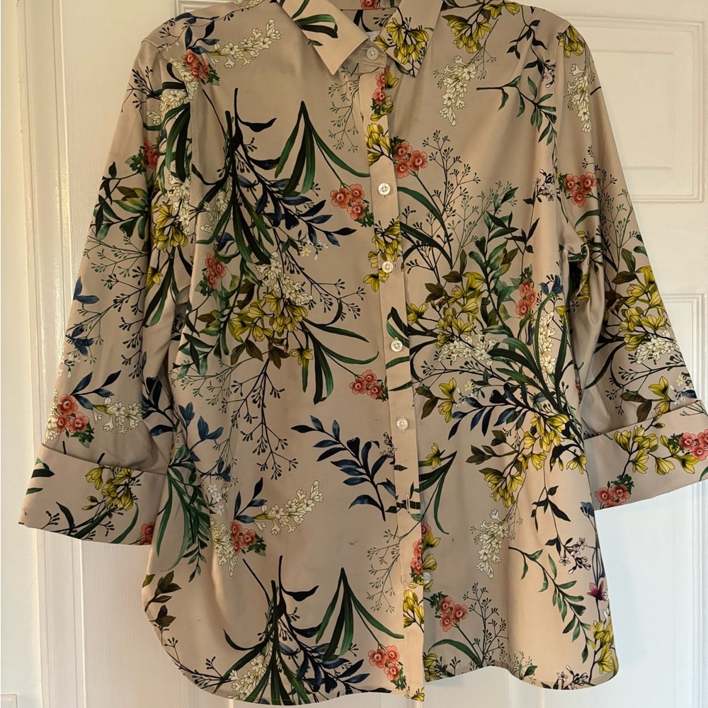 Chicos Beautiful Flower Blouse NWT